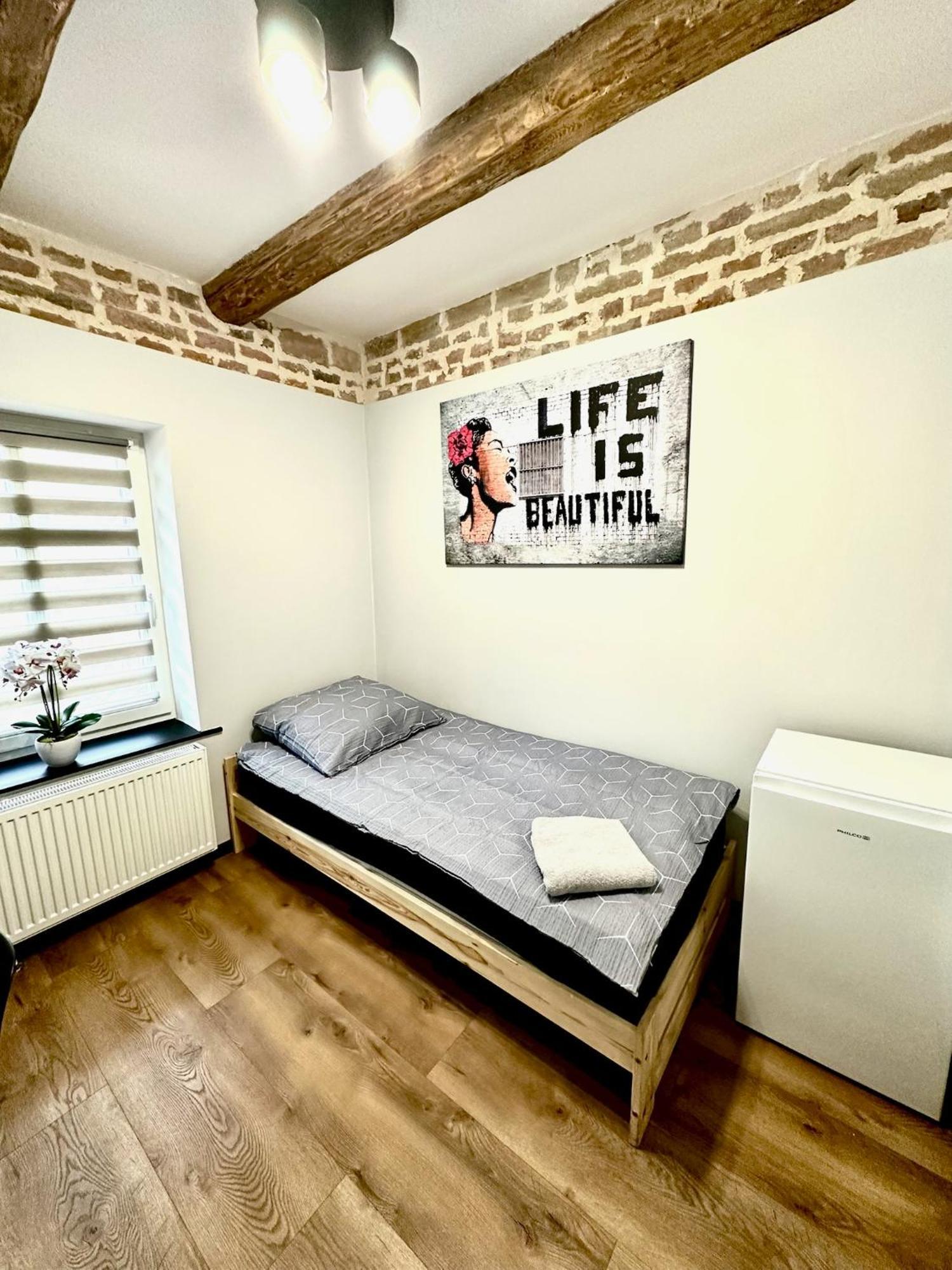 Apartamento Marianowka Legnica Exterior foto