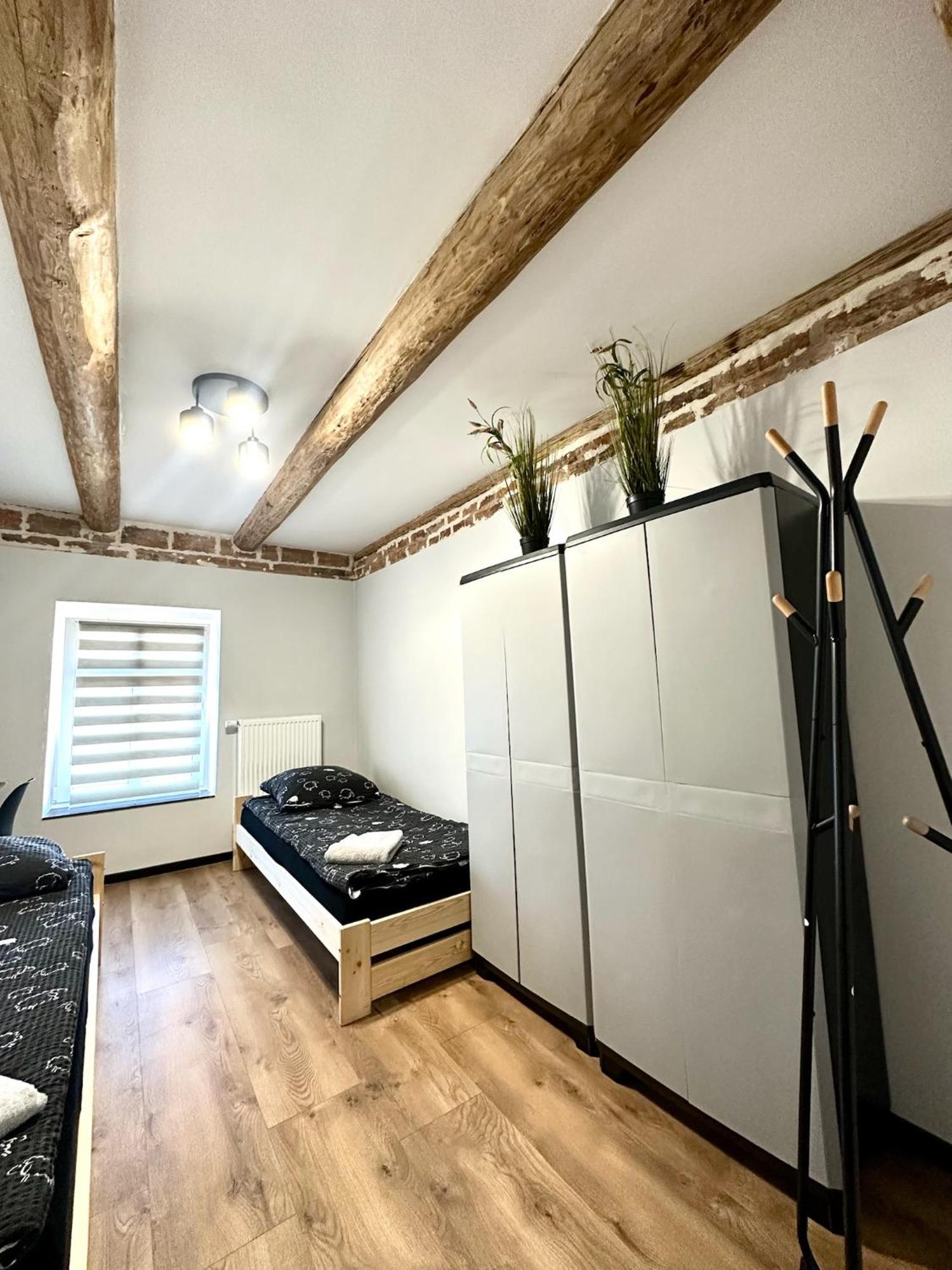 Apartamento Marianowka Legnica Exterior foto
